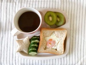 เมนูอาหารเช้าเพิ่มพลัง “ไข่ดาวยัดขนมปัง”